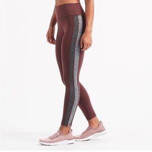 Vuori High Waisted Racer Legging Size Small Burgundy Stripe